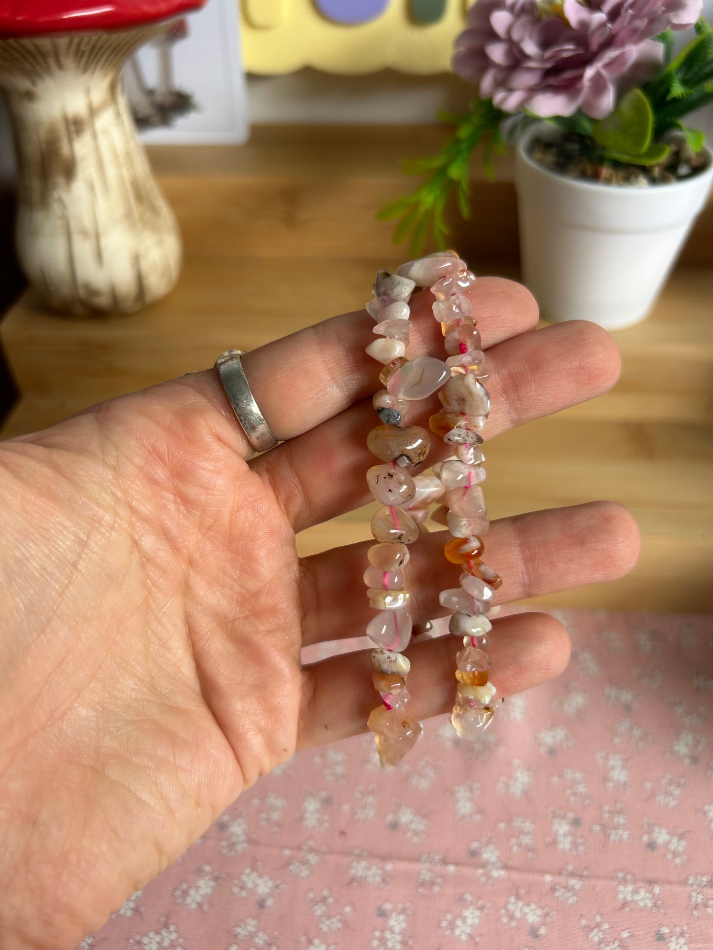 Flower agate bracelet