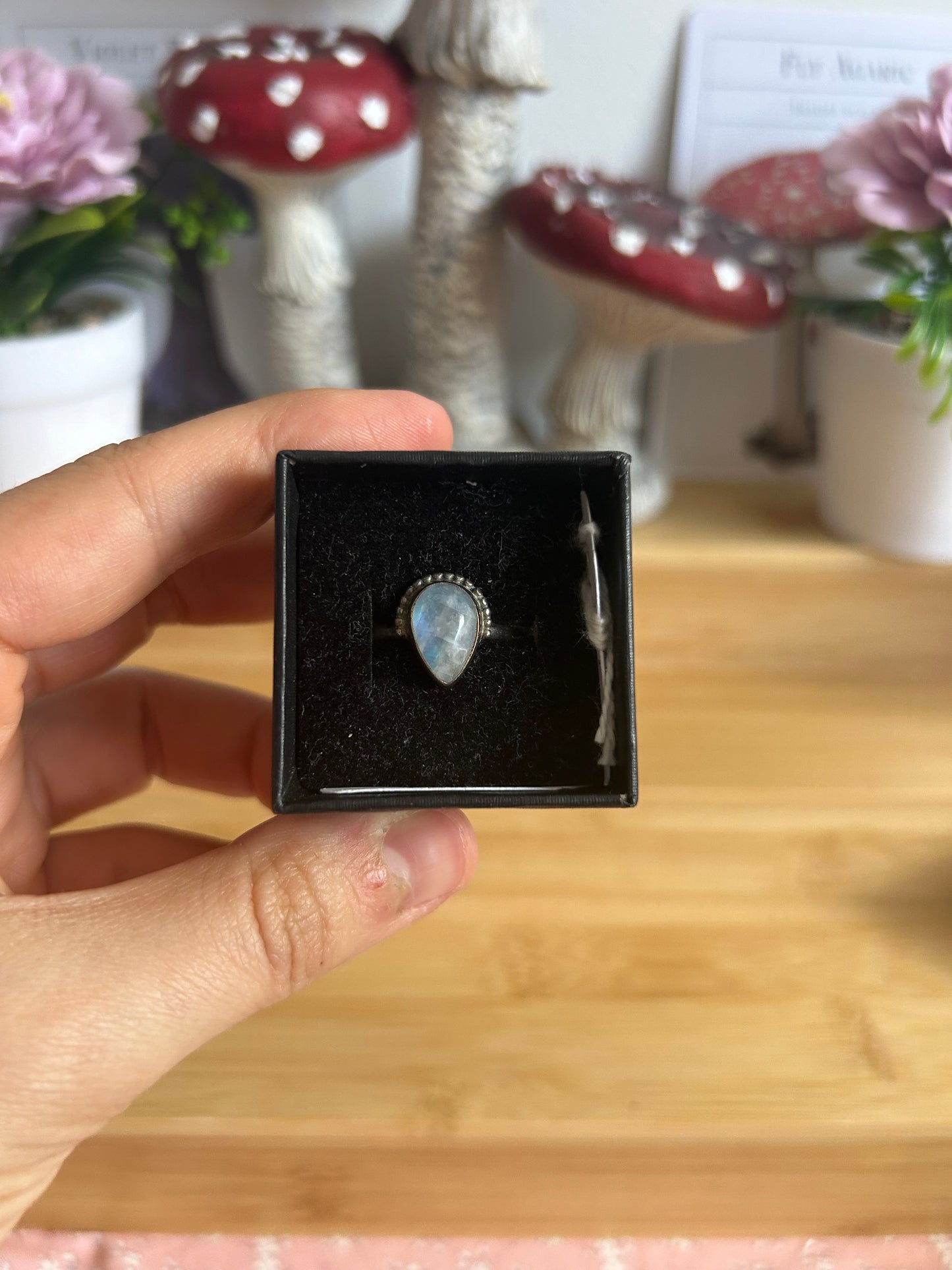 925 Moonstone size 7